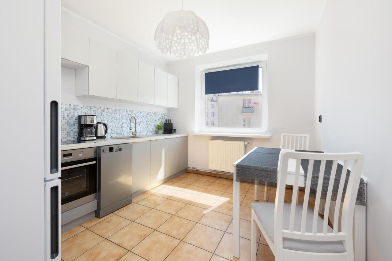 Zrodlana Two-bedroom With Balcony By Renters Kołobrzeg