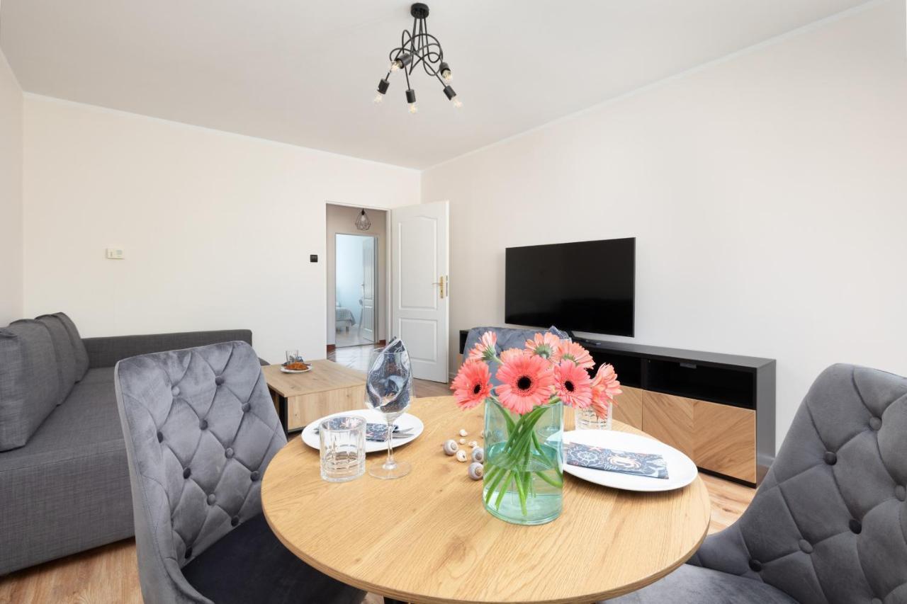Zrodlana Two-bedroom With Balcony By Renters * Kołobrzeg