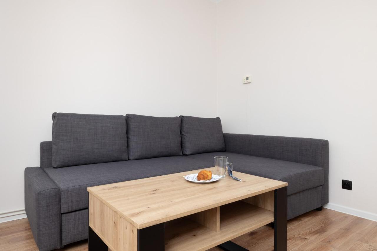 Zrodlana Two-bedroom With Balcony By Renters * Kołobrzeg
