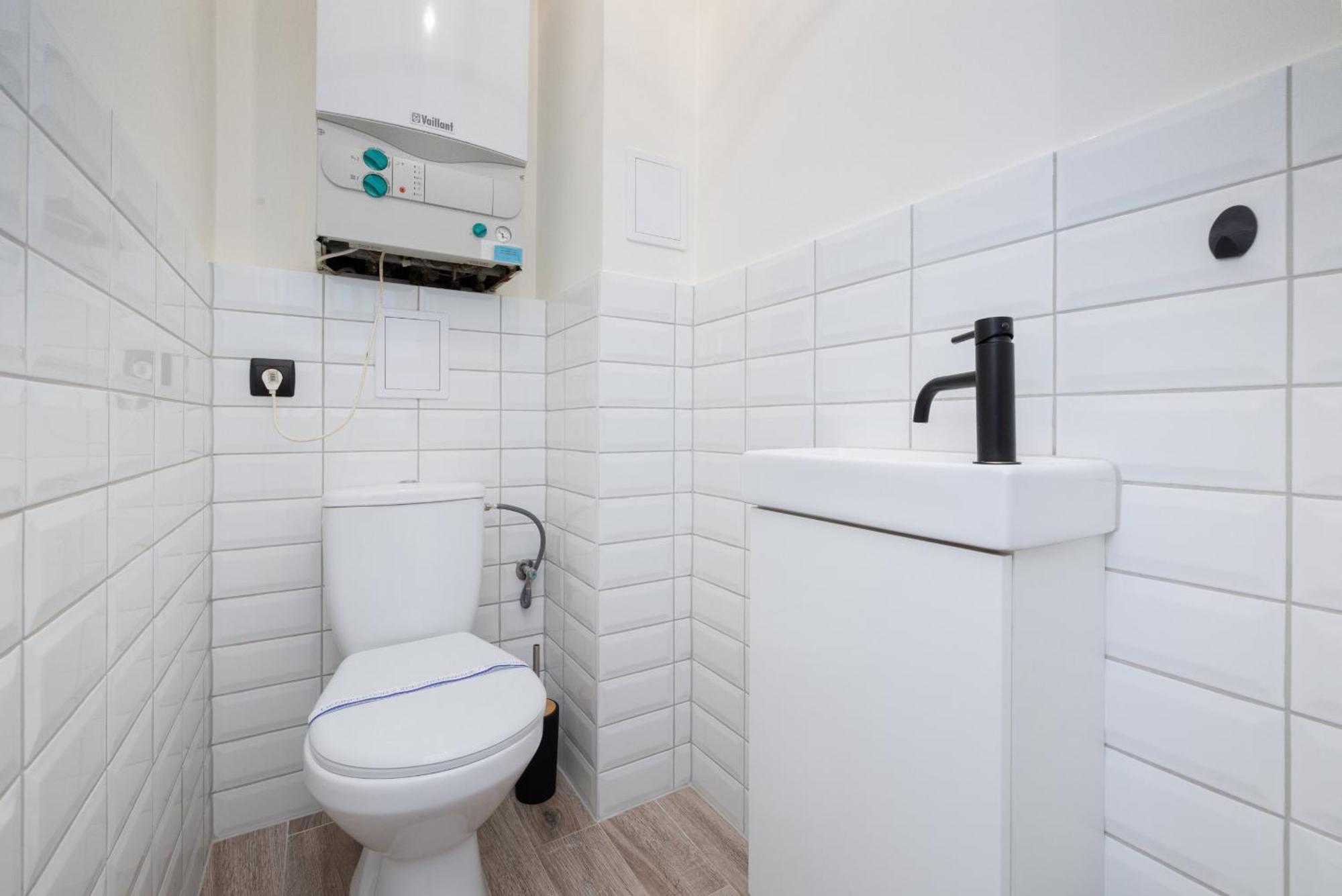 Apartament Zrodlana Two-bedroom With Balcony By Renters